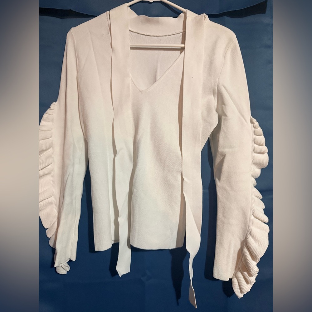 Club Monaco Cream Ruffle Sleeve Blouse